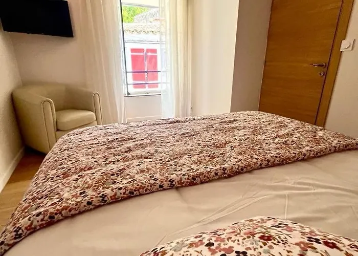 La Loge Des Remparts * Carcassonne